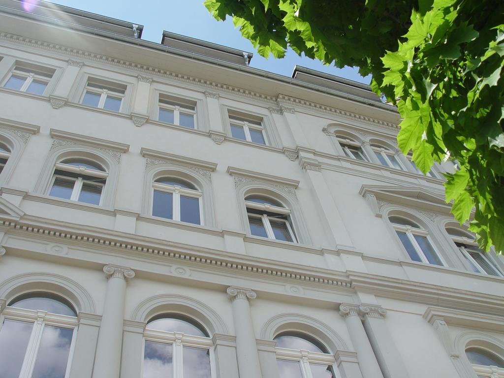 Aparthotel Am Zwinger Dresden Exterior photo